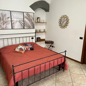 https://la-casa-di-mia.italymilanhotels.net