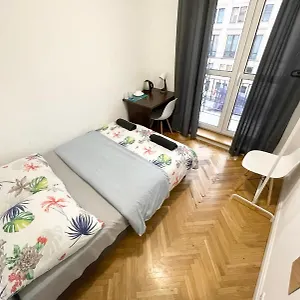 https://fantastic-w8-room-b.warsawhotelspoland.com